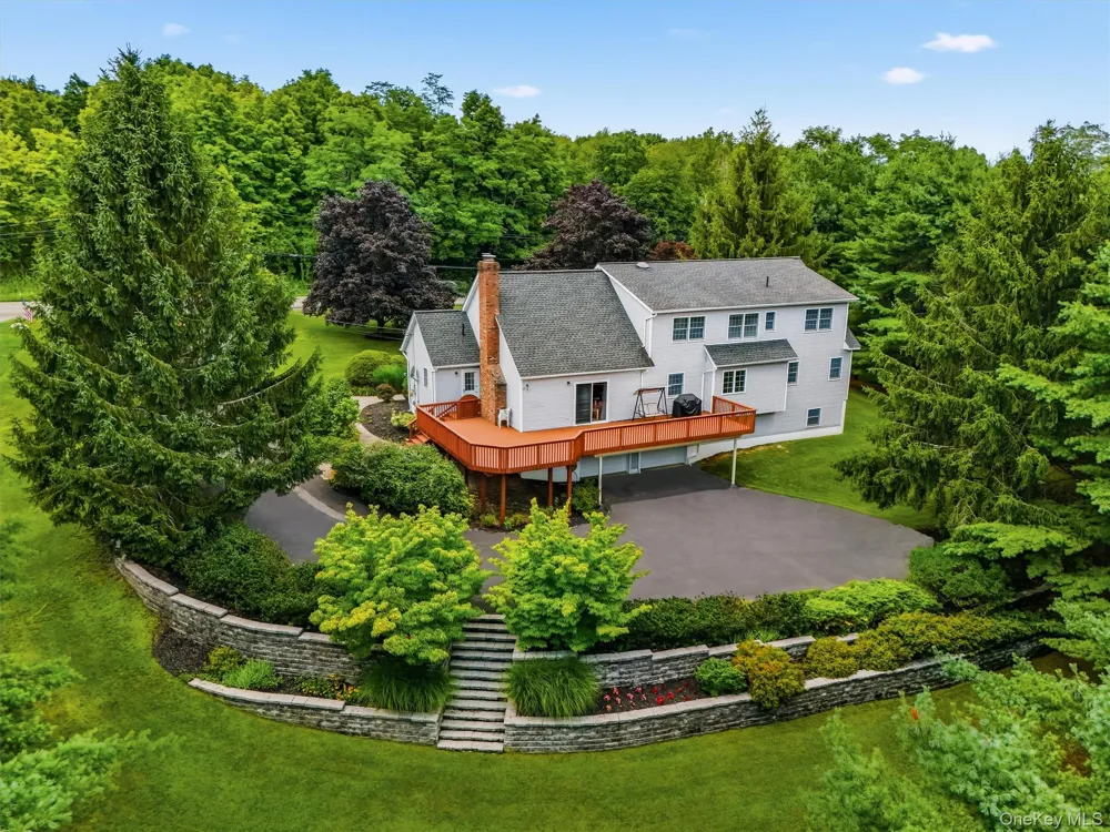 214 W Mombasha Road Monroe, NY 10950