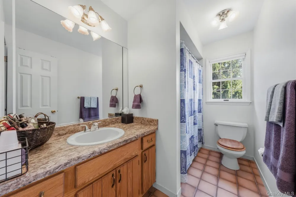 214 W Mombasha Road Monroe, NY 10950