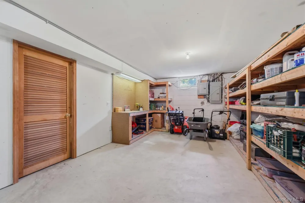 214 W Mombasha Road Monroe, NY 10950
