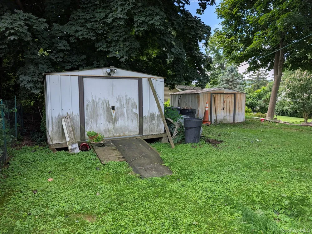 13 Lowell Road Carmel, NY 10512