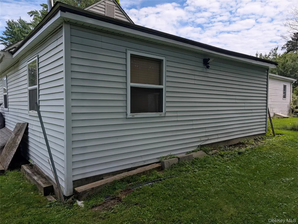 13 Lowell Road Carmel, NY 10512