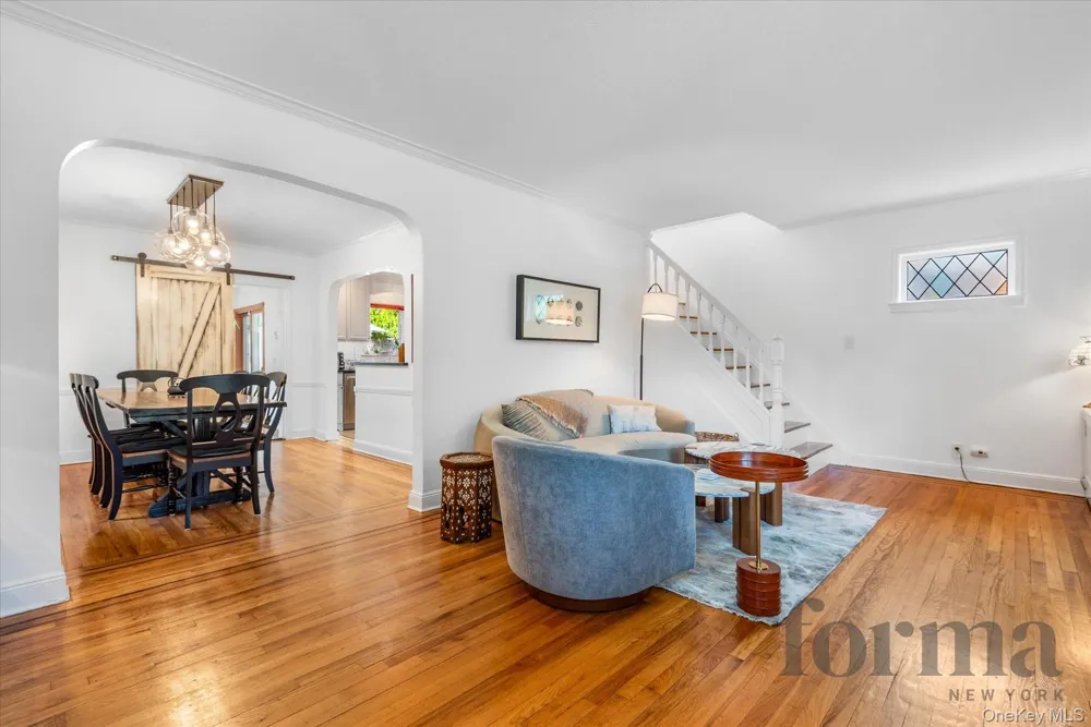 5022 Overbrook Street Douglaston, NY 11362