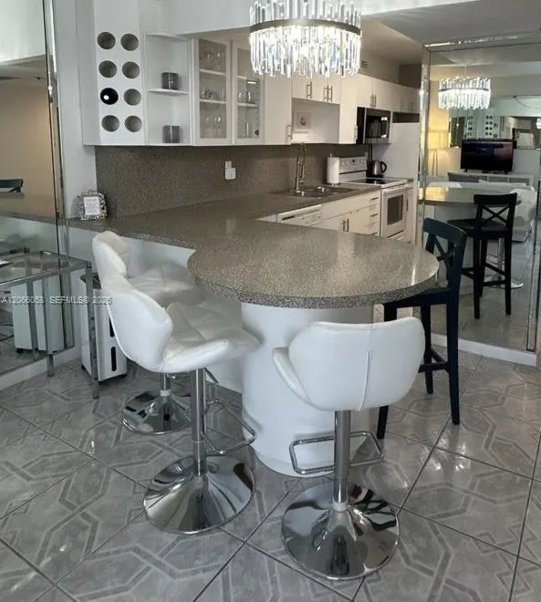 100 Lincoln Rd #616 Miami Beach, FL 33139