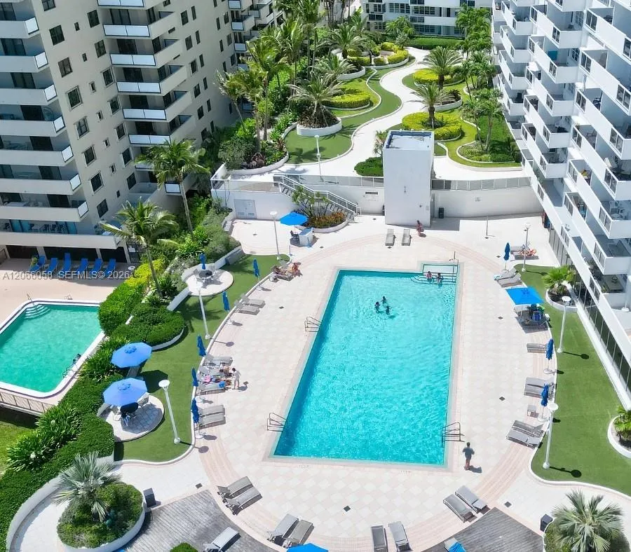 100 Lincoln Rd #616 Miami Beach, FL 33139
