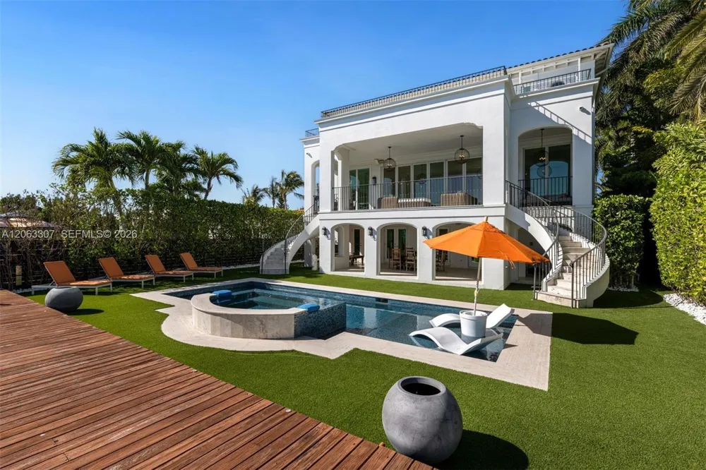1460 S Treasure Dr North Bay Village, FL 33141