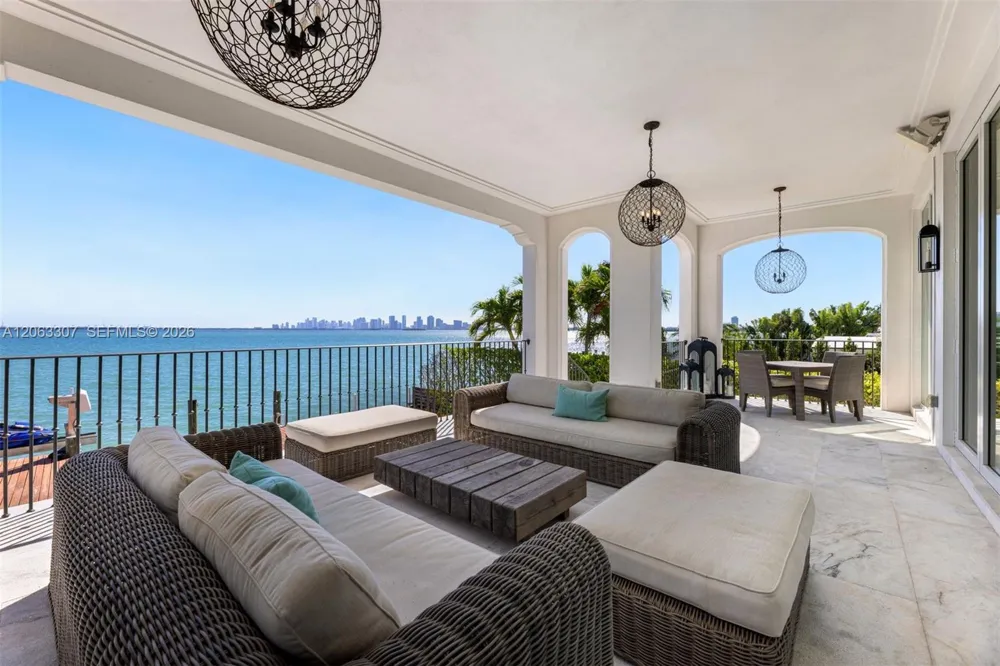 1460 S Treasure Dr North Bay Village, FL 33141