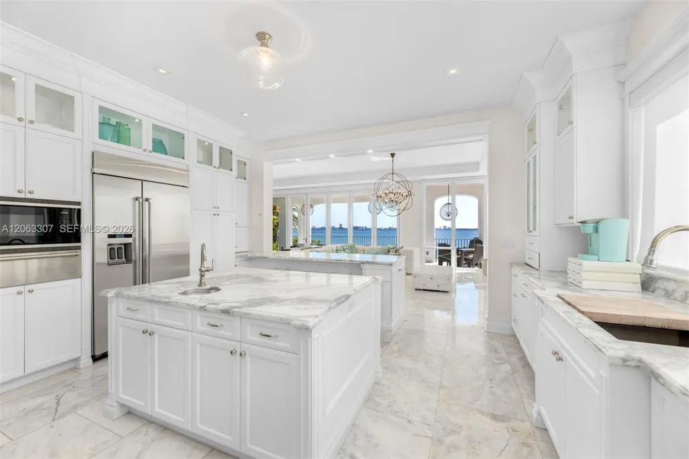 1460 S Treasure Dr North Bay Village, FL 33141