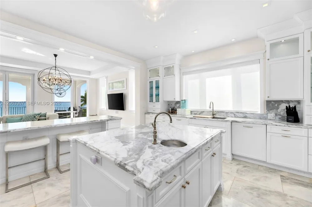 1460 S Treasure Dr North Bay Village, FL 33141
