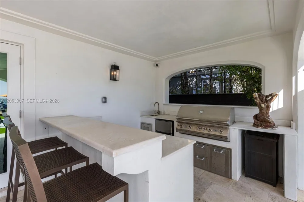 1460 S Treasure Dr North Bay Village, FL 33141