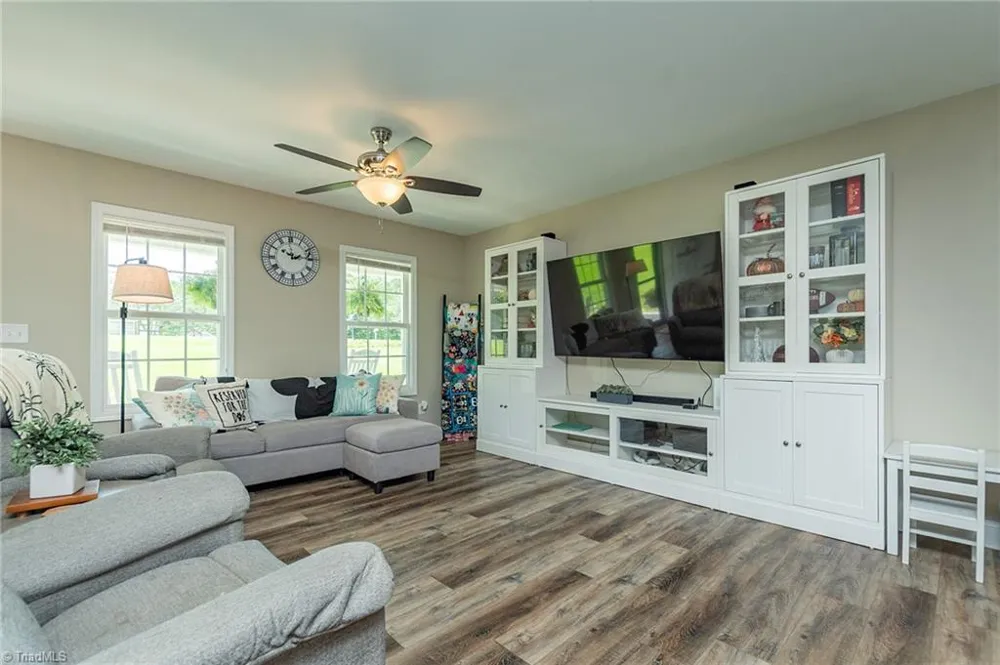 185 Broadway Road Lexington, NC 27295