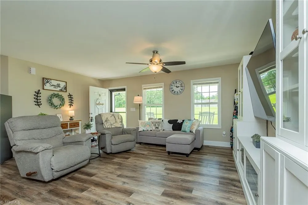 185 Broadway Road Lexington, NC 27295