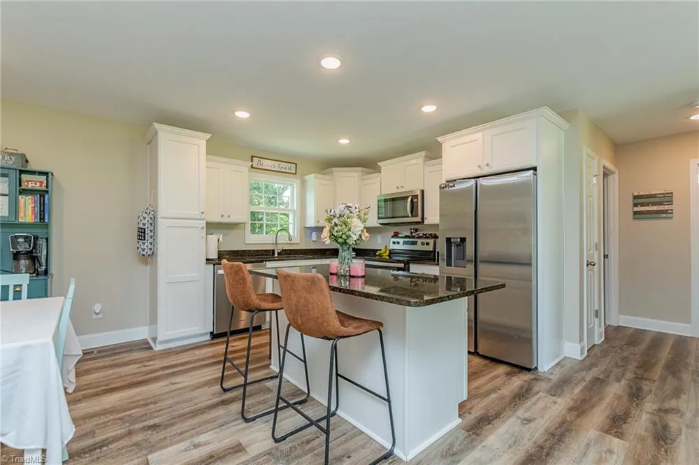 185 Broadway Road Lexington, NC 27295