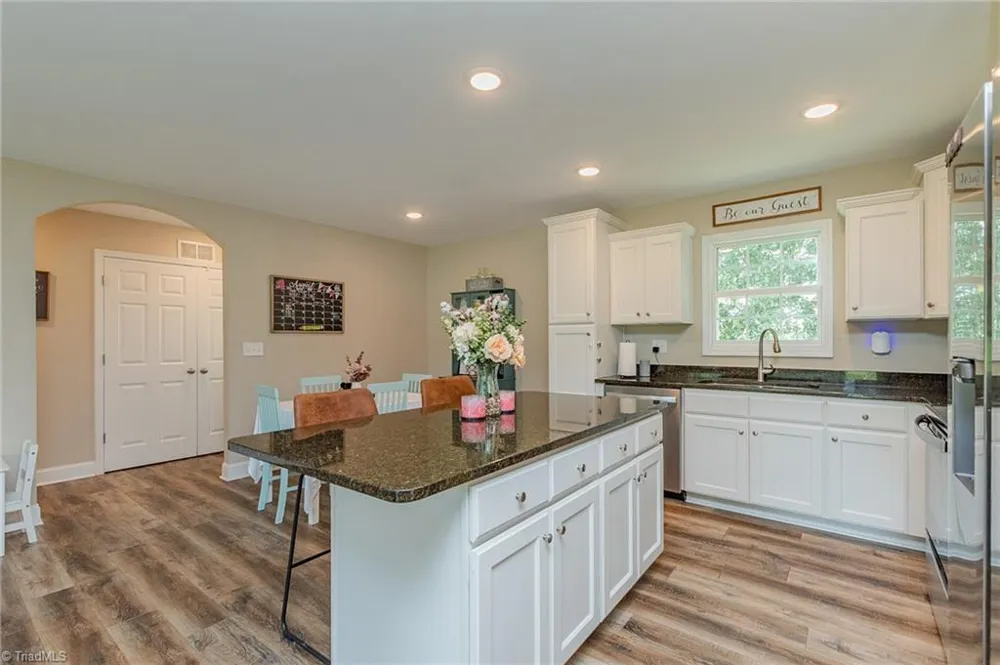 185 Broadway Road Lexington, NC 27295