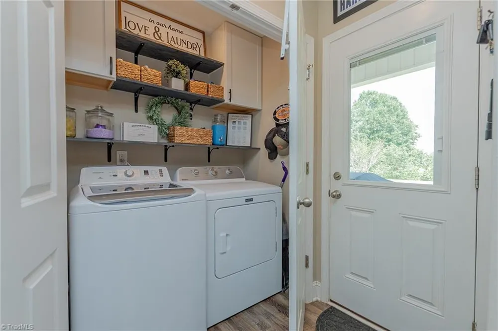 185 Broadway Road Lexington, NC 27295