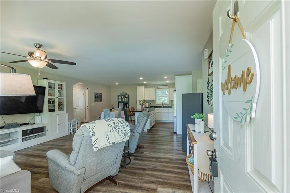 185 Broadway Road Lexington, NC 27295