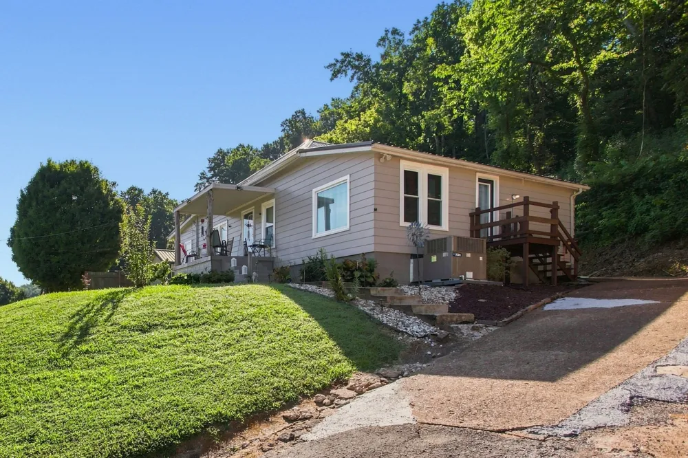 8565 Lawrenceburg Hwy Mount Pleasant, TN 38474