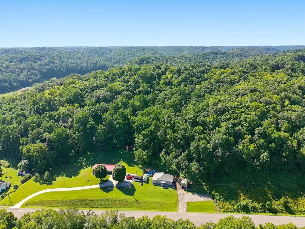 8565 Lawrenceburg Hwy Mount Pleasant, TN 38474
