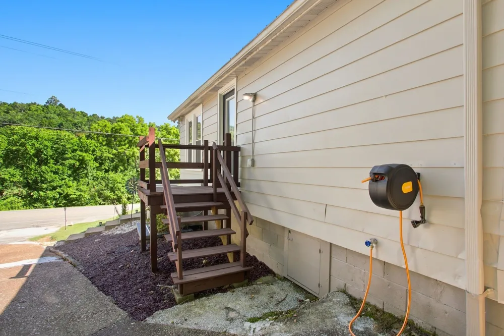 8565 Lawrenceburg Hwy Mount Pleasant, TN 38474