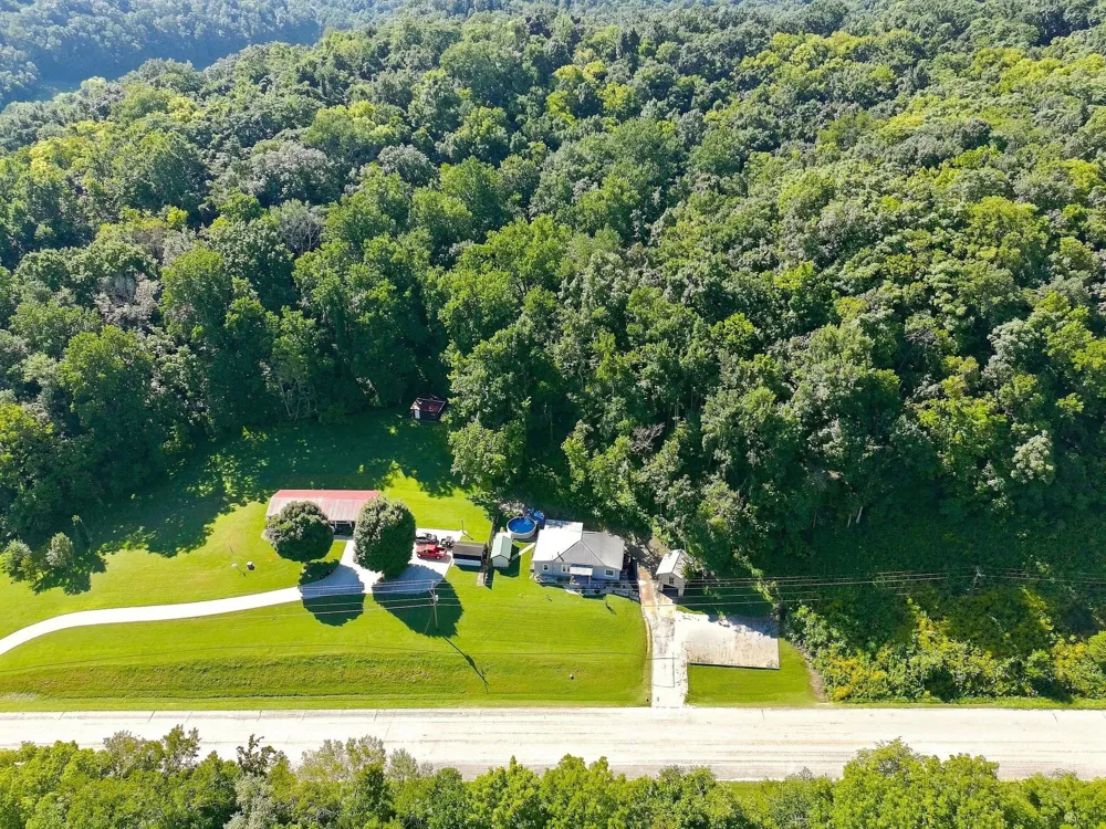 8565 Lawrenceburg Hwy Mount Pleasant, TN 38474