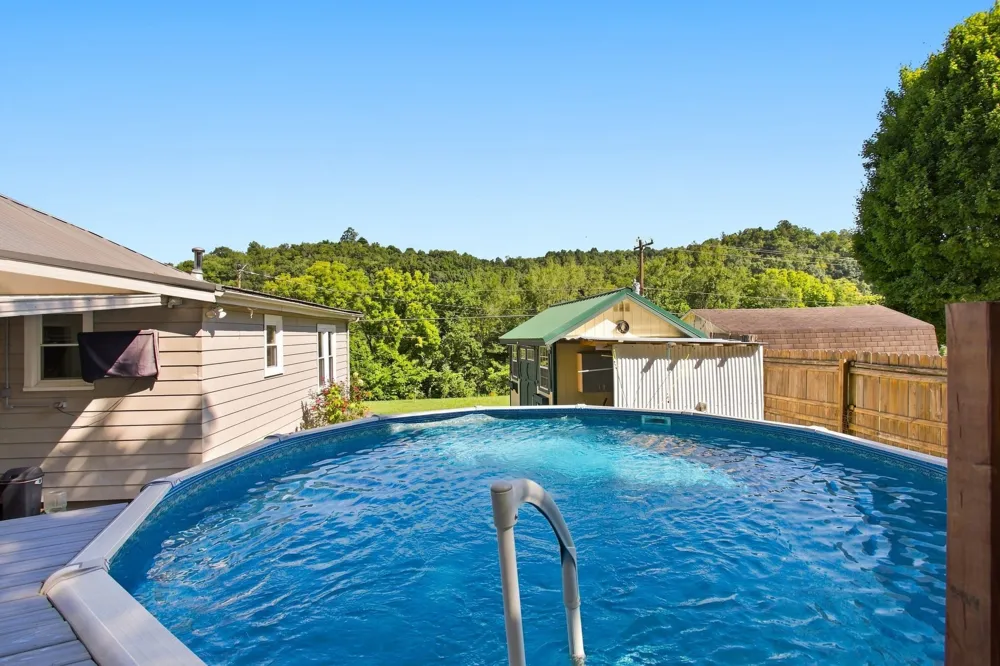 8565 Lawrenceburg Hwy Mount Pleasant, TN 38474