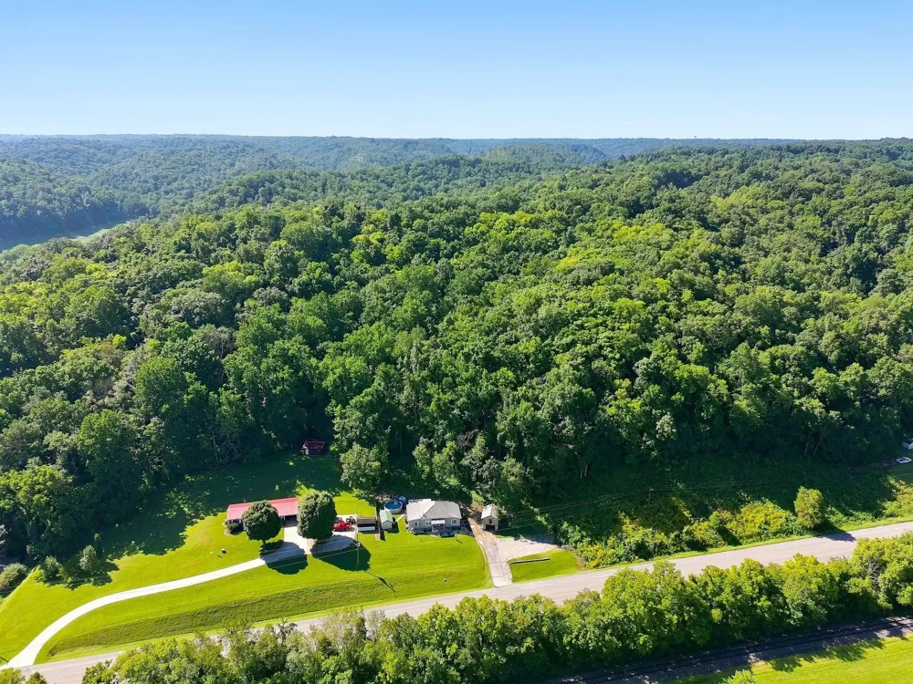 8565 Lawrenceburg Hwy Mount Pleasant, TN 38474