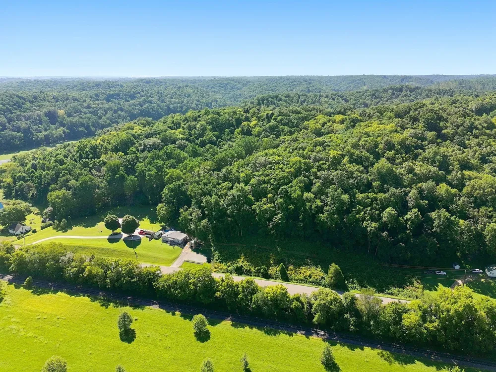 8565 Lawrenceburg Hwy Mount Pleasant, TN 38474