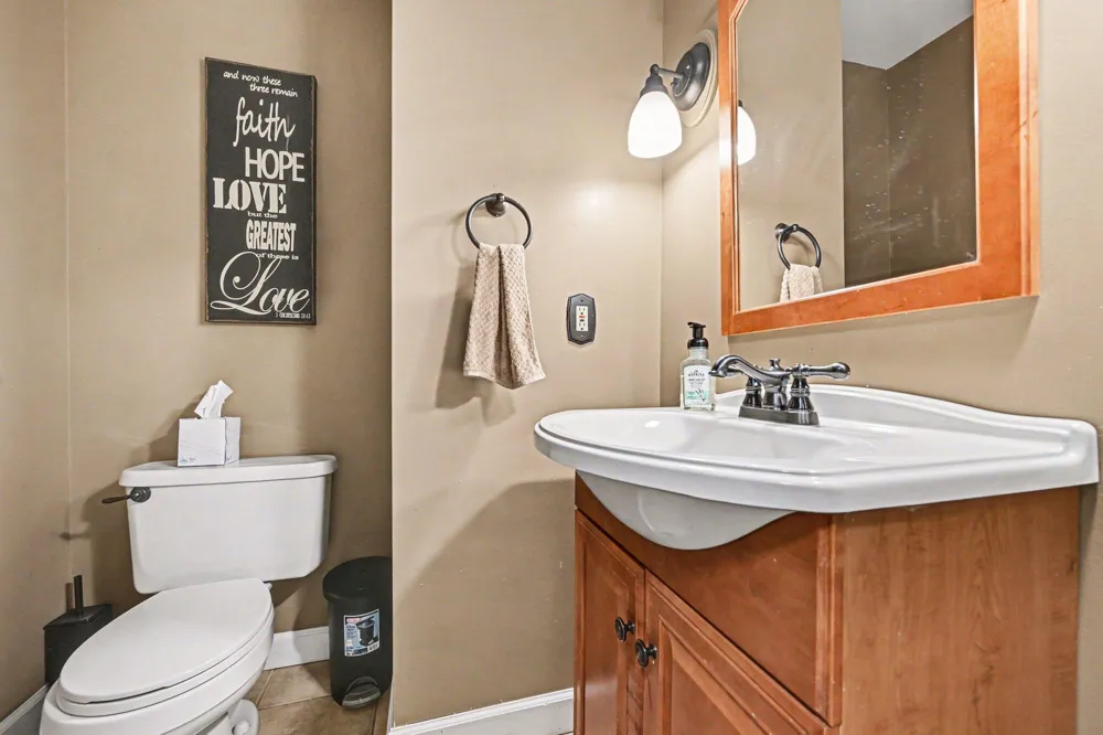 22300 Wynsmythe Drive Antwerp Township, MI 49071