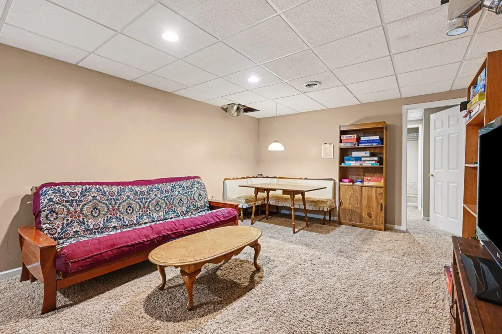 22300 Wynsmythe Drive Antwerp Township, MI 49071
