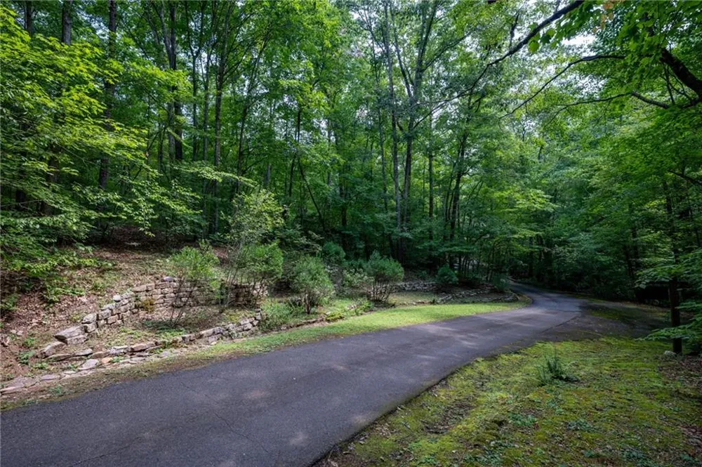 464 Poole Road Ball Ground, GA 30107