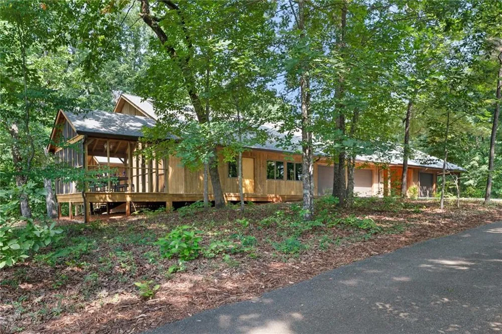 464 Poole Road Ball Ground, GA 30107