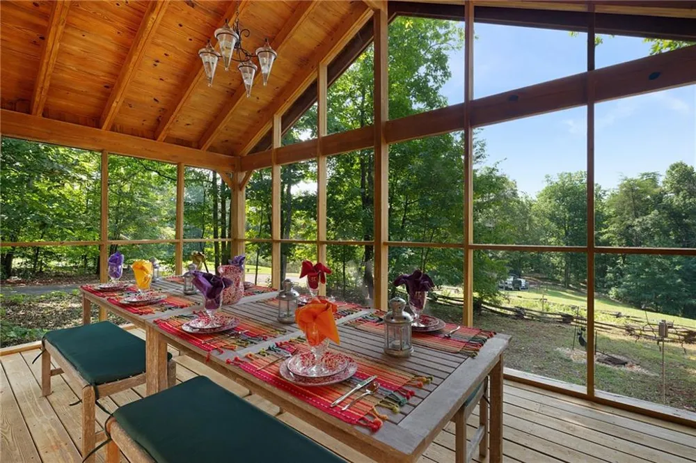 464 Poole Road Ball Ground, GA 30107