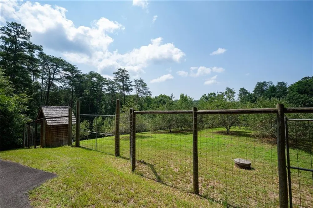 464 Poole Road Ball Ground, GA 30107
