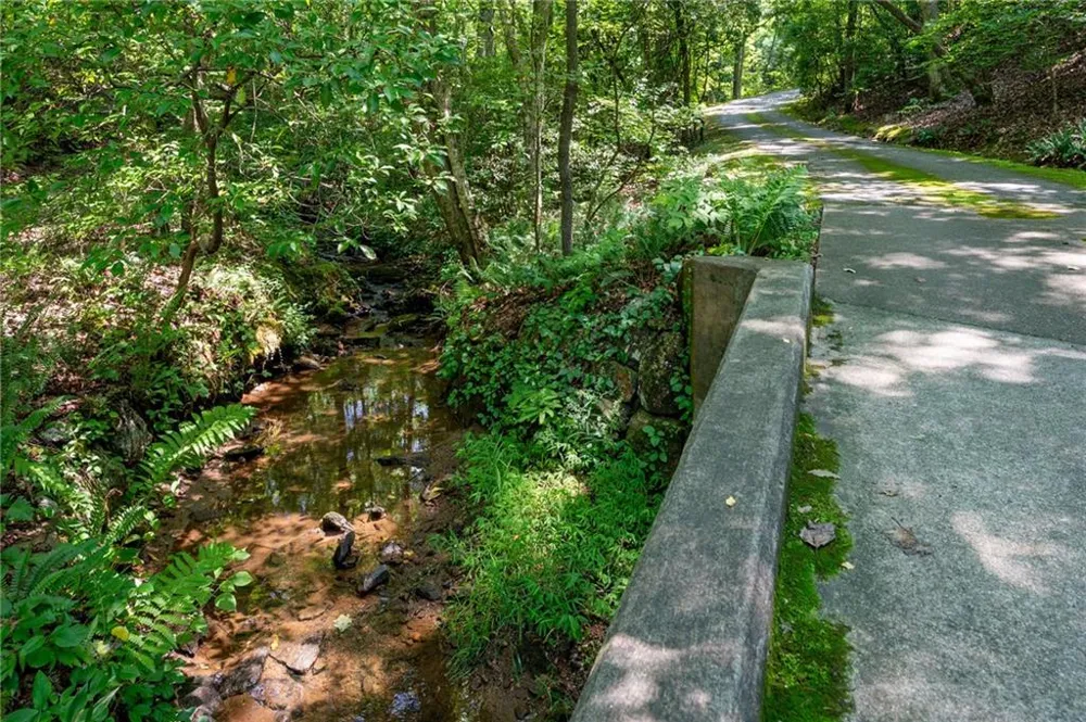 464 Poole Road Ball Ground, GA 30107