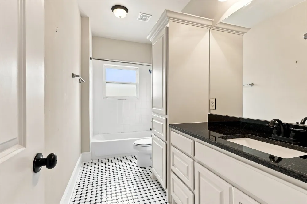 1604 Washington Avenue Fort Worth, TX 76104