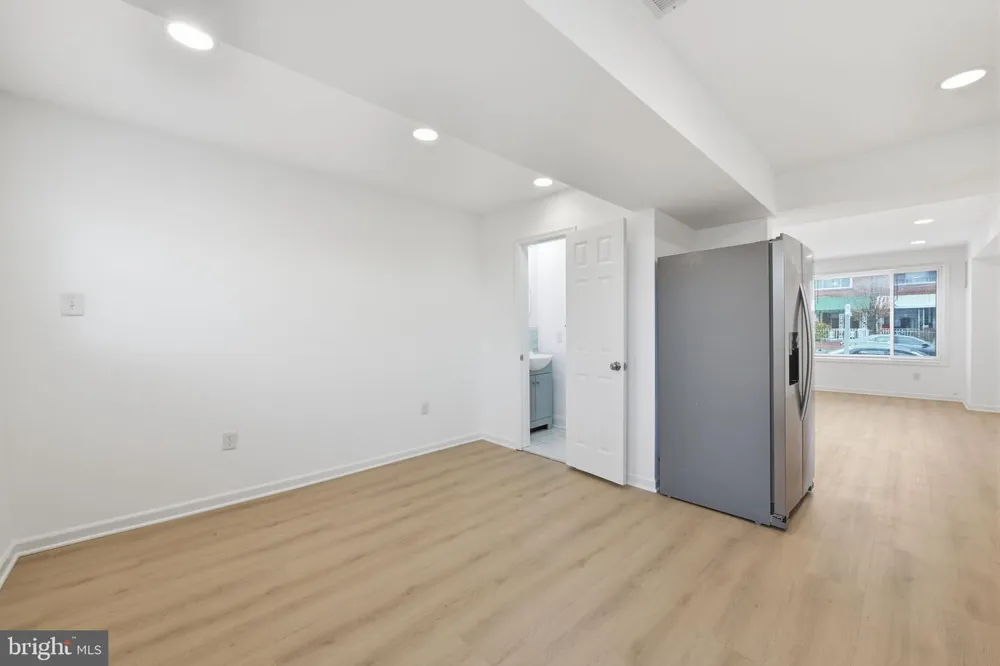 2242 16TH STREET NE Washington, DC 20018