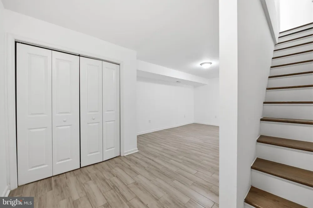 2242 16TH STREET NE Washington, DC 20018