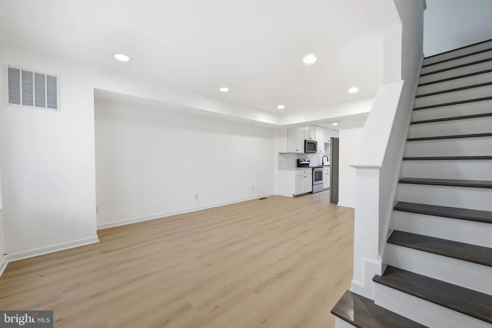 2242 16TH STREET NE Washington, DC 20018