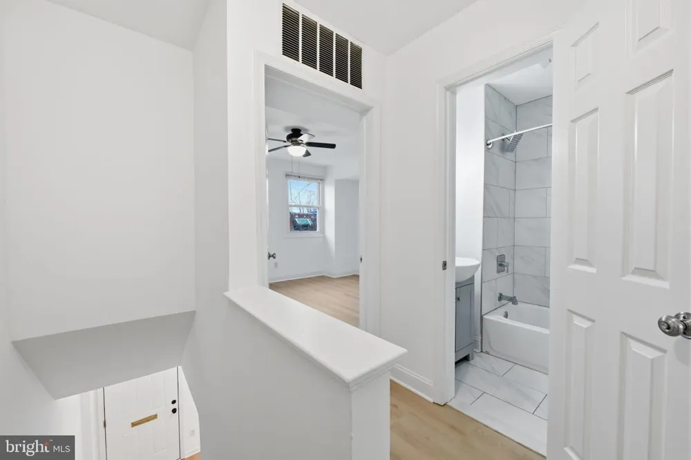 2242 16TH STREET NE Washington, DC 20018