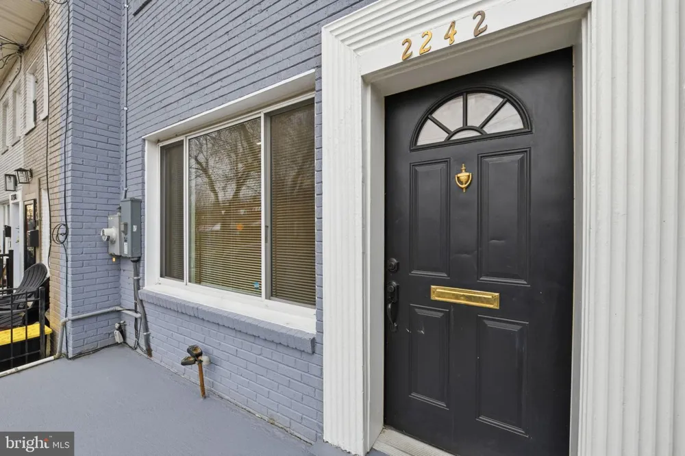 2242 16TH STREET NE Washington, DC 20018