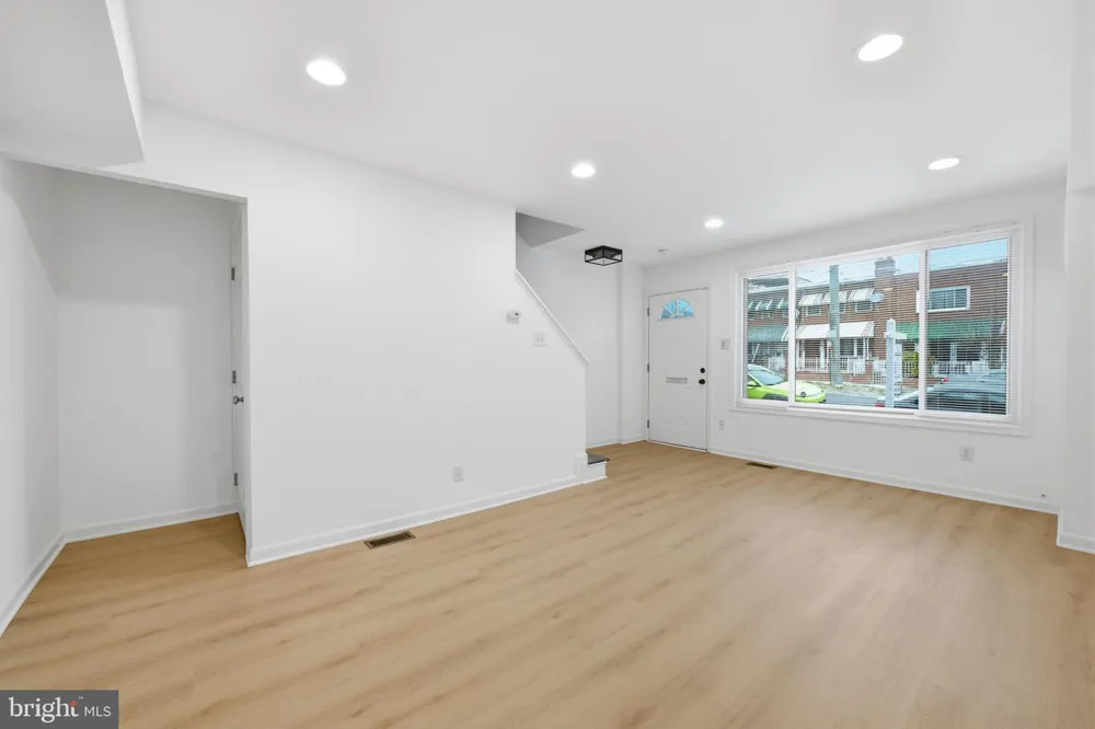 2242 16TH STREET NE Washington, DC 20018