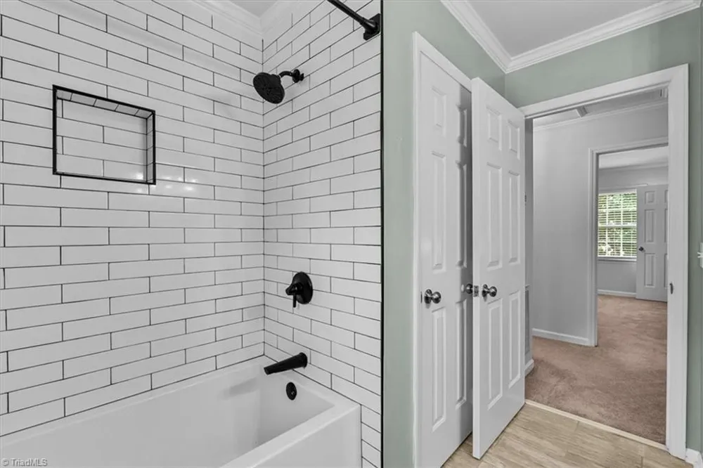 3201 Quail Run Drive High Point, NC 27265