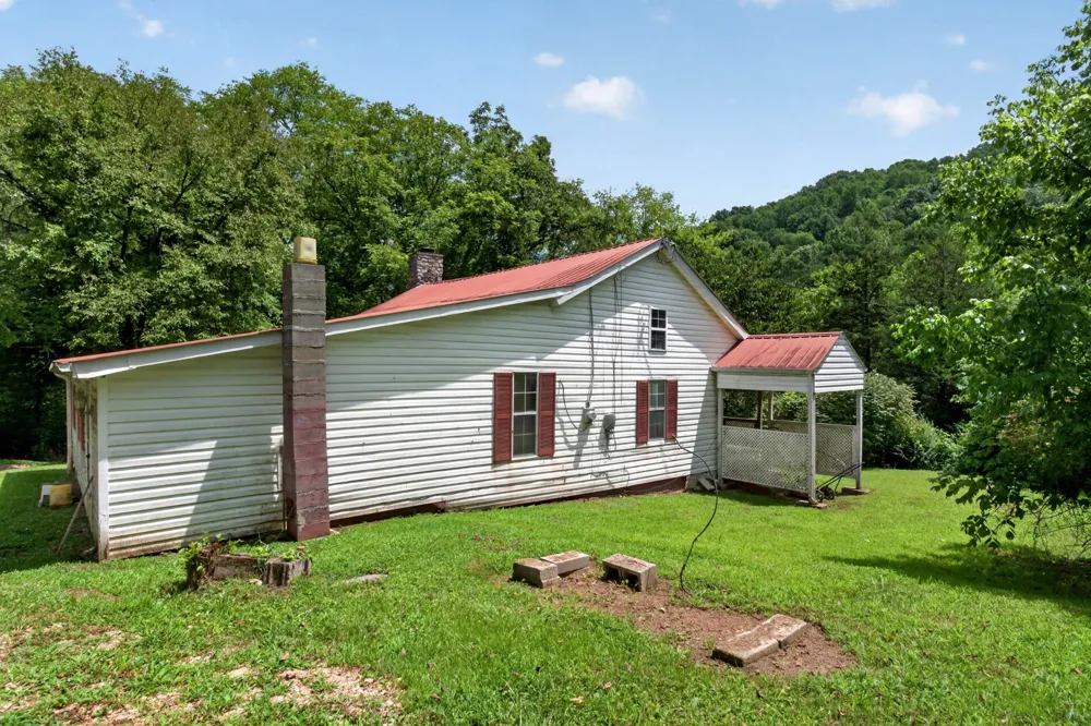 2949 Wilmouth Creek Rd Liberty, TN 37095