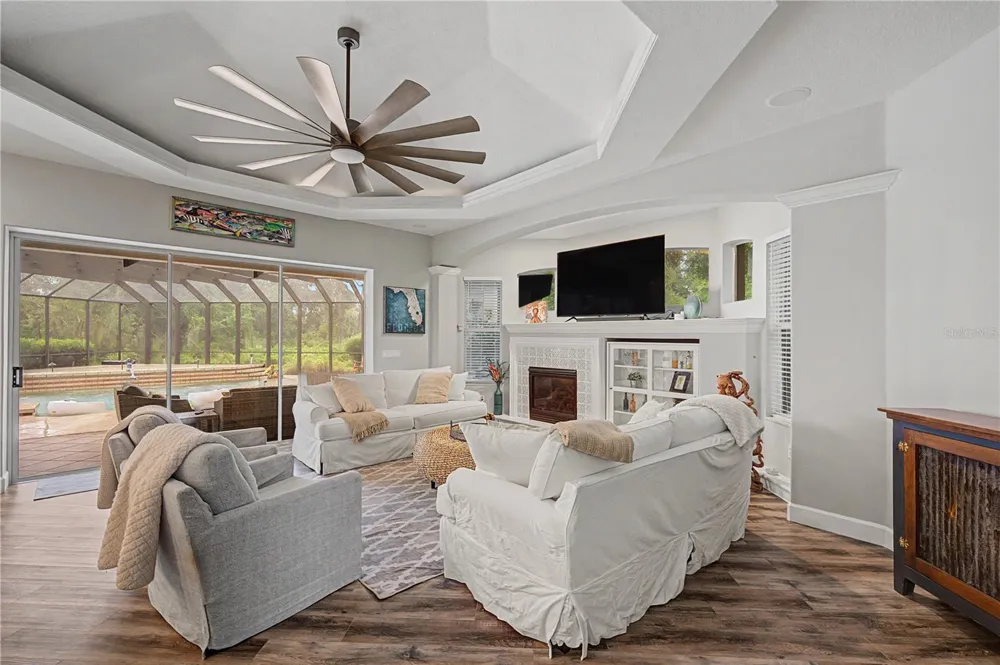 15532 LAKE GRACE DRIVE Odessa, FL 33556