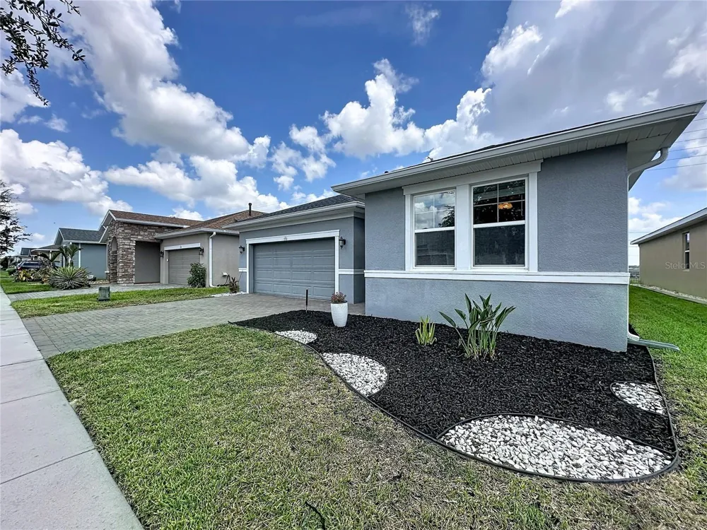 174 SILVER MAPLE ROAD Groveland, FL 34736
