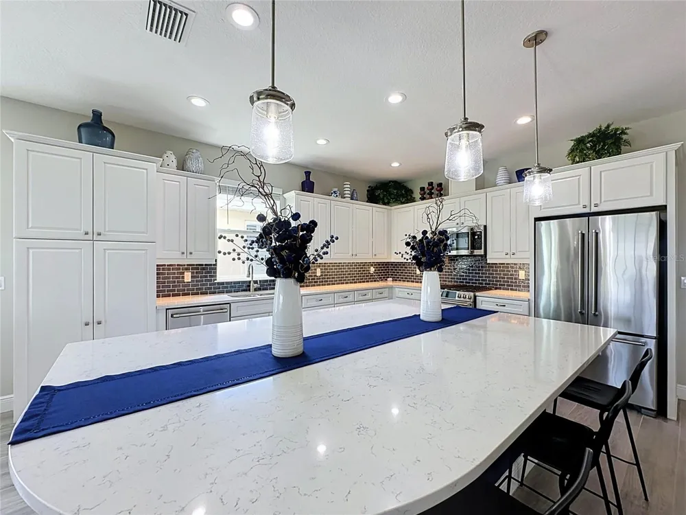 174 SILVER MAPLE ROAD Groveland, FL 34736
