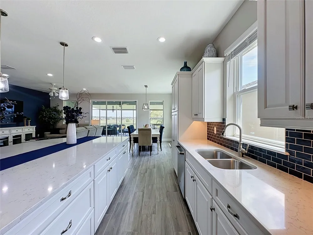 174 SILVER MAPLE ROAD Groveland, FL 34736