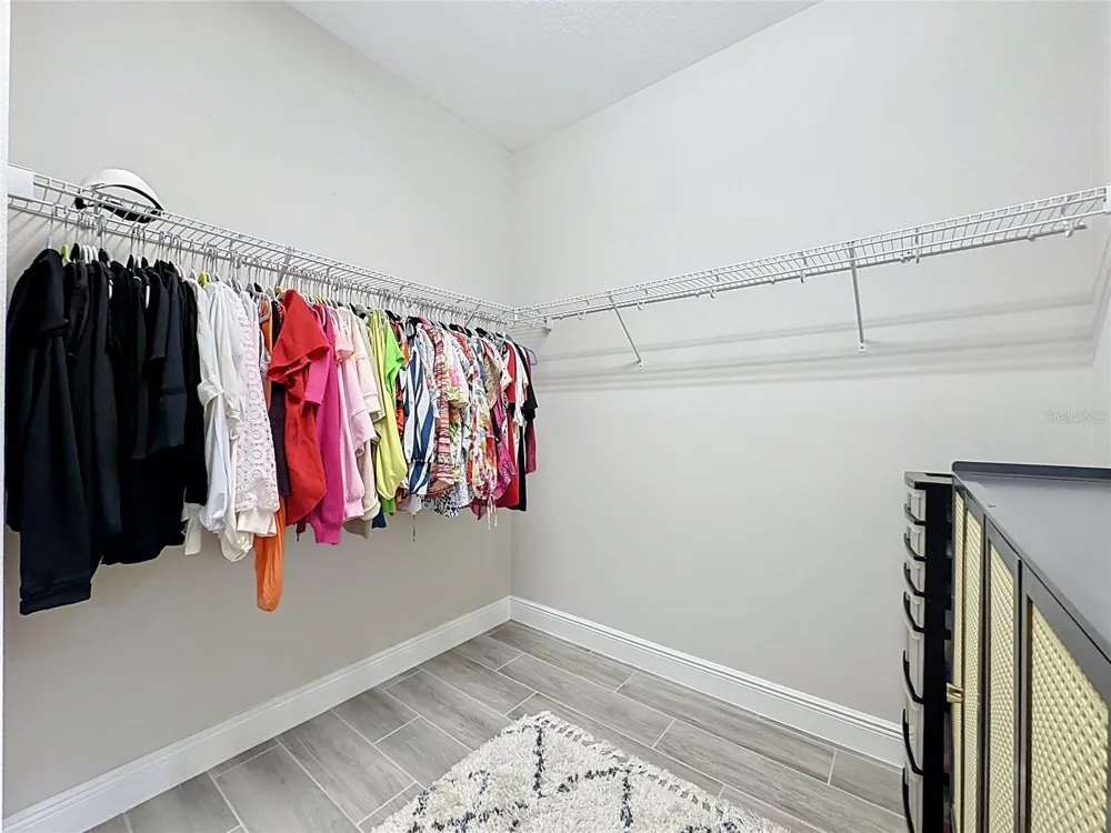 174 SILVER MAPLE ROAD Groveland, FL 34736