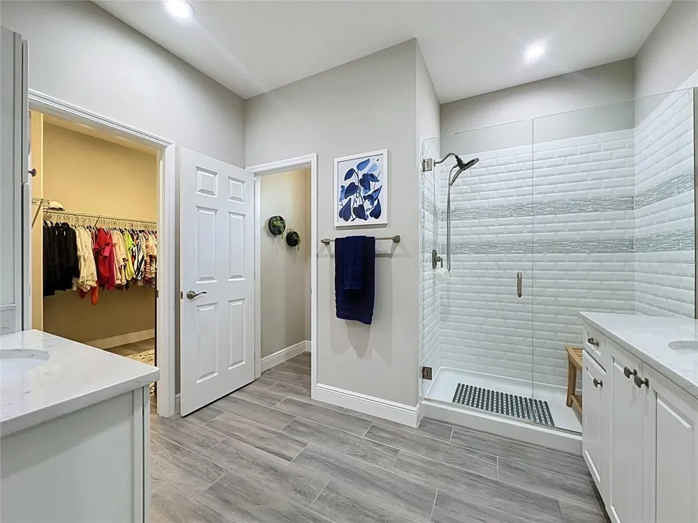 174 SILVER MAPLE ROAD Groveland, FL 34736