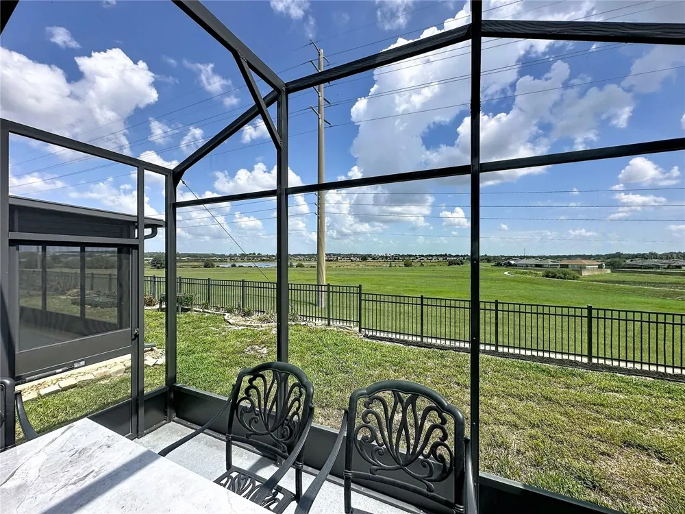 174 SILVER MAPLE ROAD Groveland, FL 34736