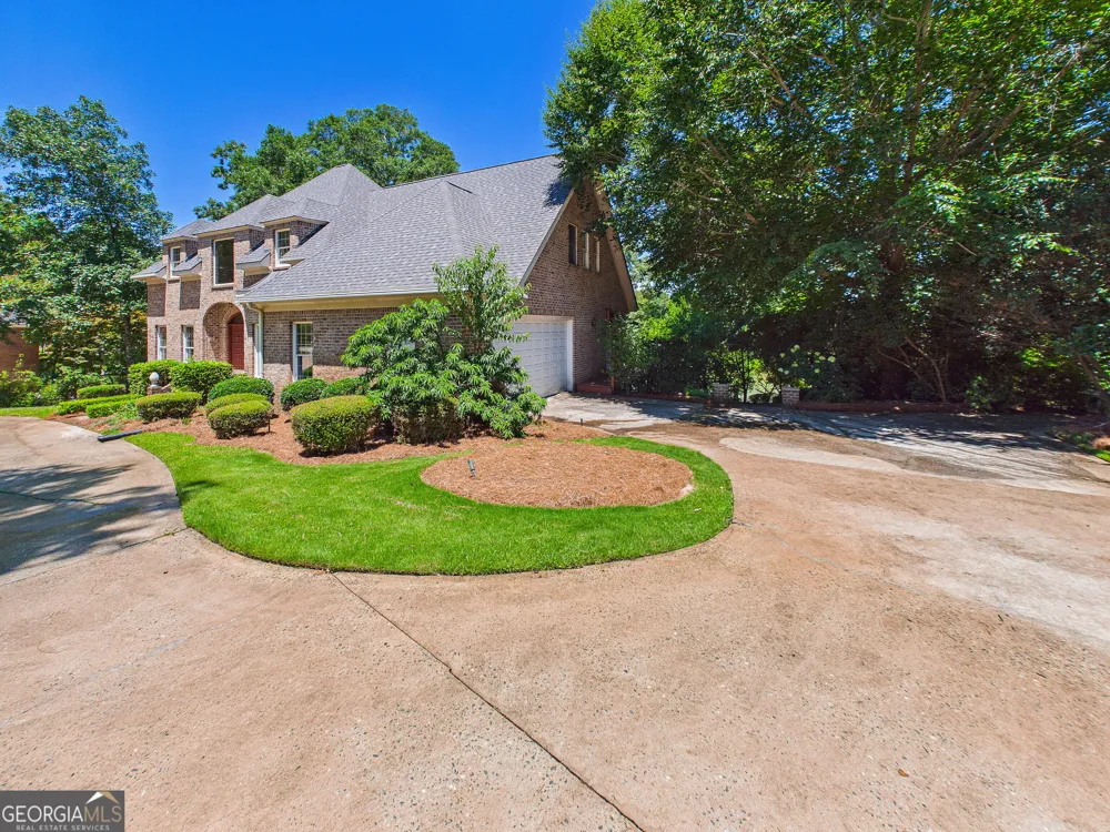 114 Holly DR Warner Robins, GA 31088